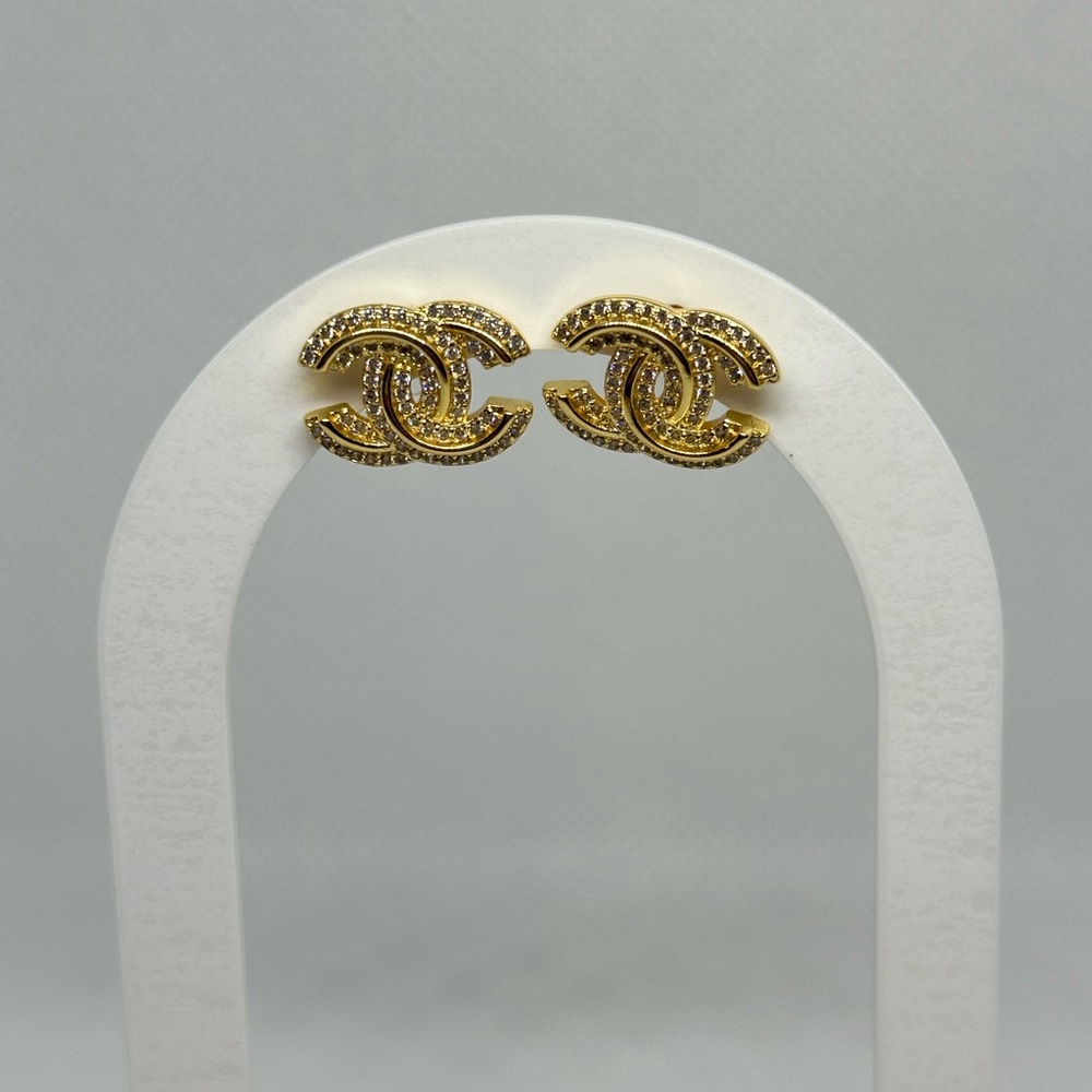 Earring - Picture 3 of 6